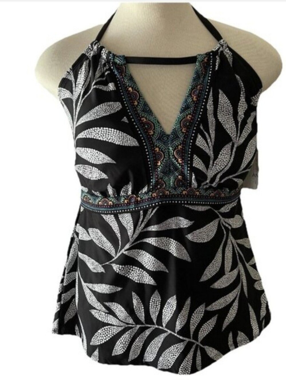 24th & Ocean "Mosaic Leaf" Strappy High Neck Tankini Top. Size XL - Picture 2 of 12